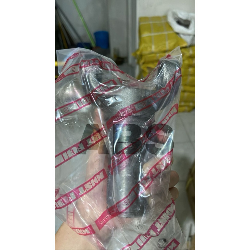 YOKE SLEEVE AS BETINA DAN AS JANTAN PS110 PS120/PS125 CANTER FUJI JAPANCO