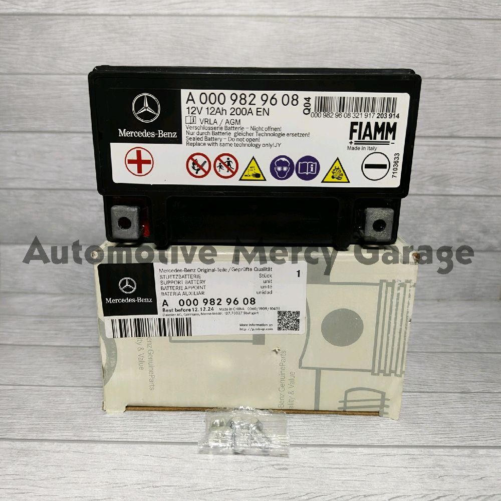 Auxiliary Battery Mercedes Benz A0009829608 Accu Aki Starter Mercy Original