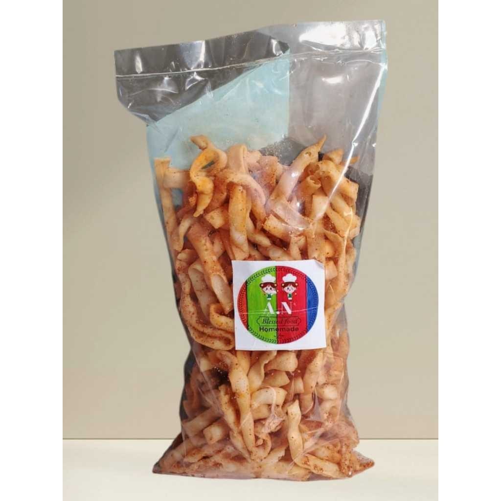 

Cemilan Sistik Pedas Daun Jeruk 100gr-1kg murah cocok anak anak/dewasa/lansia