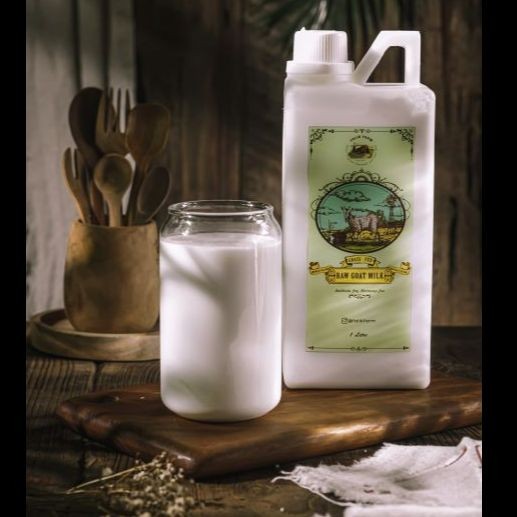 

Grass Fed Raw Goat Milk Falik Farm 1 Liter | Susu Kambing | Susu Kambing Murni