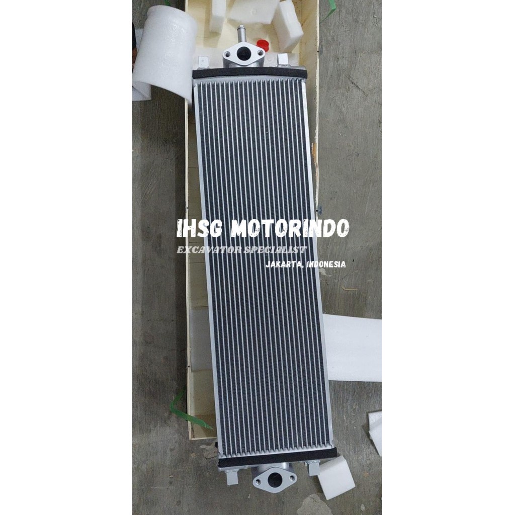 20Y-03-42560 Oil Cooler Komatsu PC200-8 PC200 8 Oil Cooler