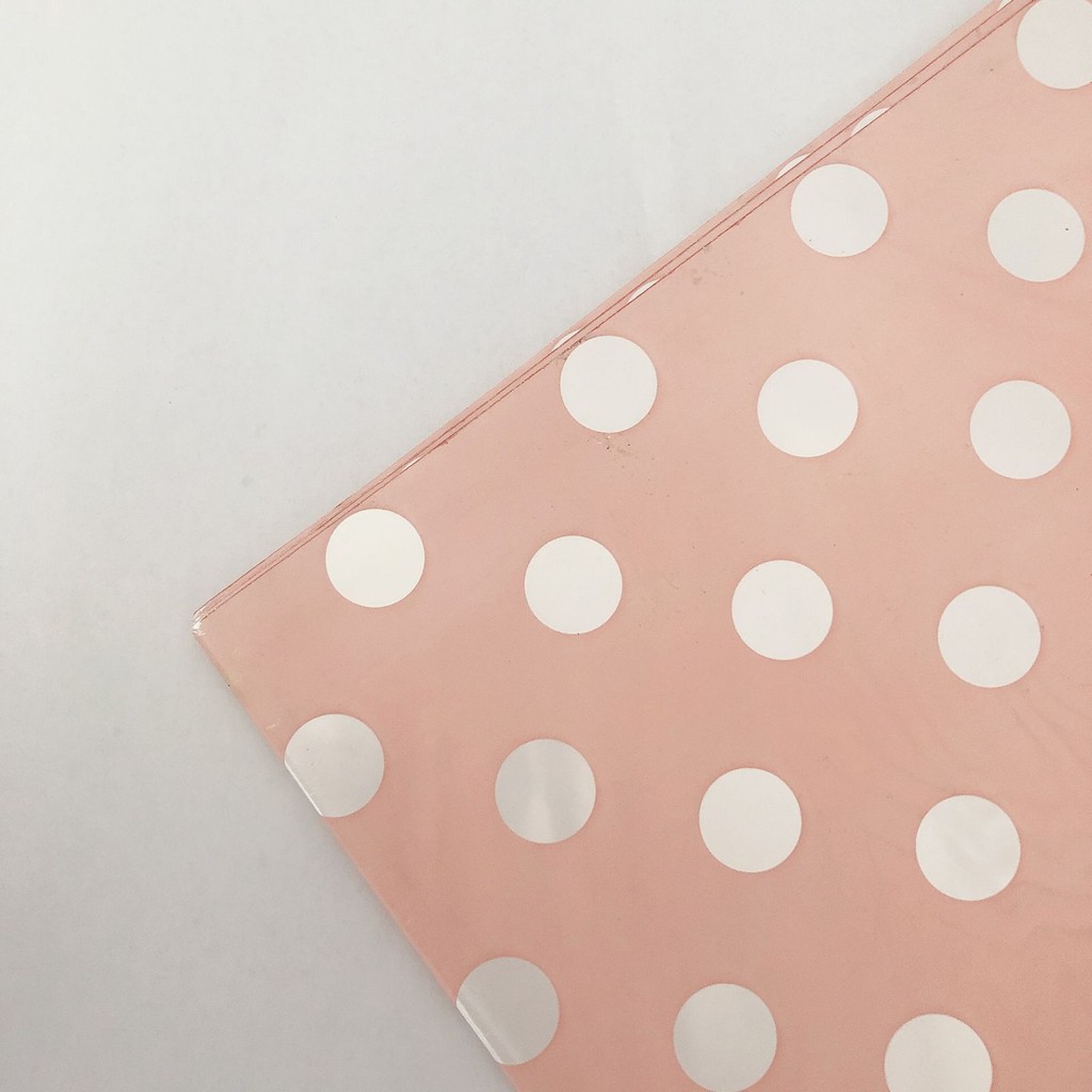 

Kertas Kado Premium Polkadot Pink