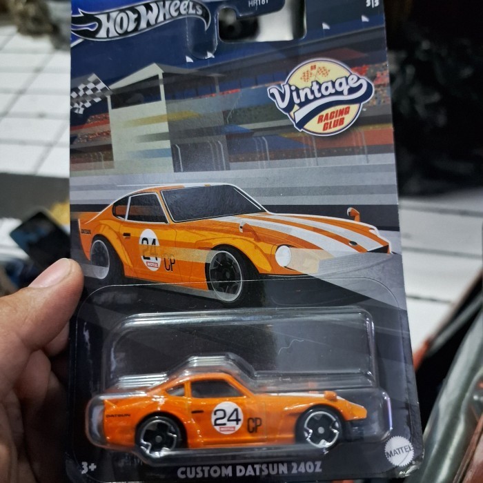 hotwheels vintage racing custom datsun 240z