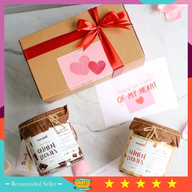 

Kado Pacar Istri Suami Murah Viral Unik Kekinian Bagus lebaran Natal / Valentine Hampers / Hampers Valentine / Kado Valentine / Valentine's Gift - Oatmeal Cookies 2 Jar + FREE Greeting Card + Pita