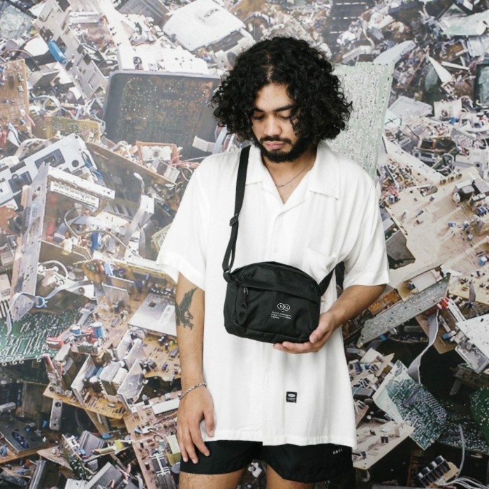 UNKL347 Tas Slingbag Black Tas Kecil Motif NORR