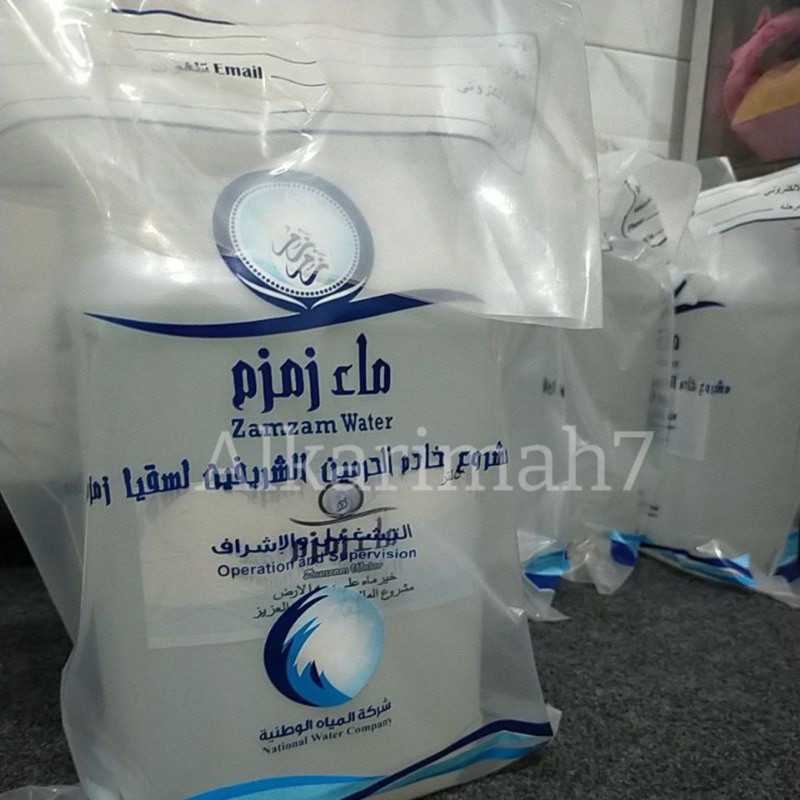 

[Free Bubble Wrap + Kardus ] Air Zamzam 5 liter Jerigen Original Saudi Arabia | ماء زم زم | Air Zamzam Mekkah Madinah | Haji dan Umroh
