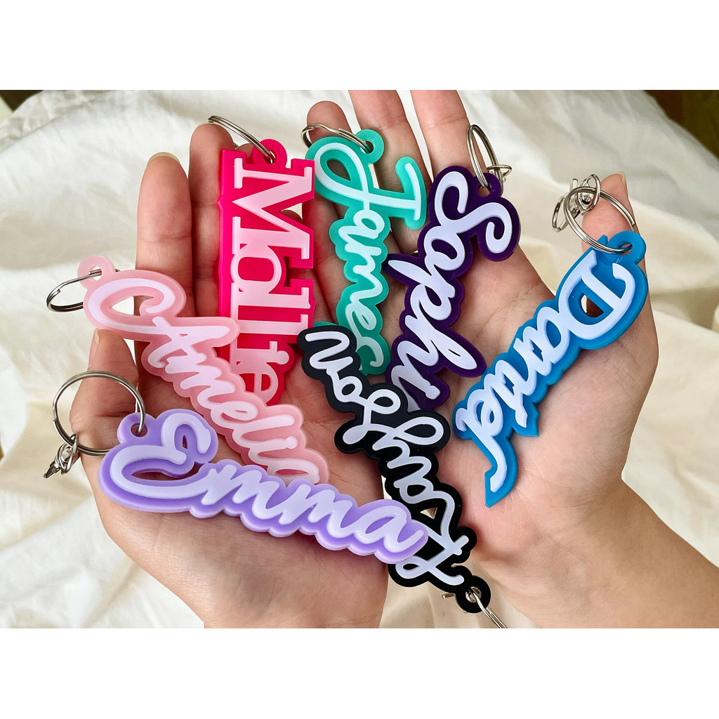 

DHQH Customized Name Stainless Steel Acrylic Keychain Backpack Diaper Bag Lunch Box Name Label Personalized Acrylic Keychain