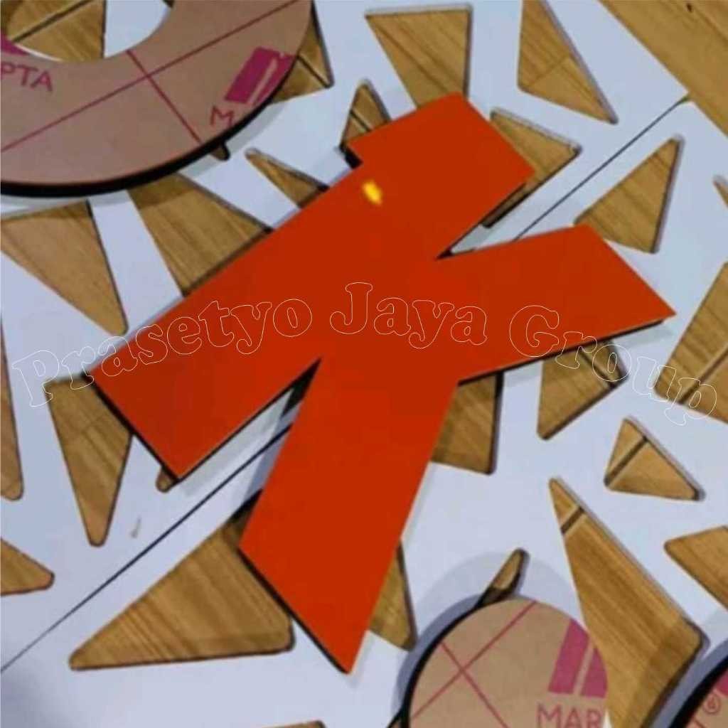 Huruf Timbul Akrilik Lapis Spon Eva Tinggi 30cm