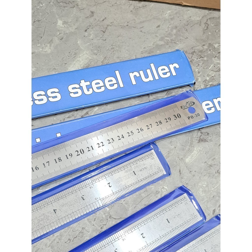 

J2 - Penggaris Besi 30 cm Stainless Steel Ruler