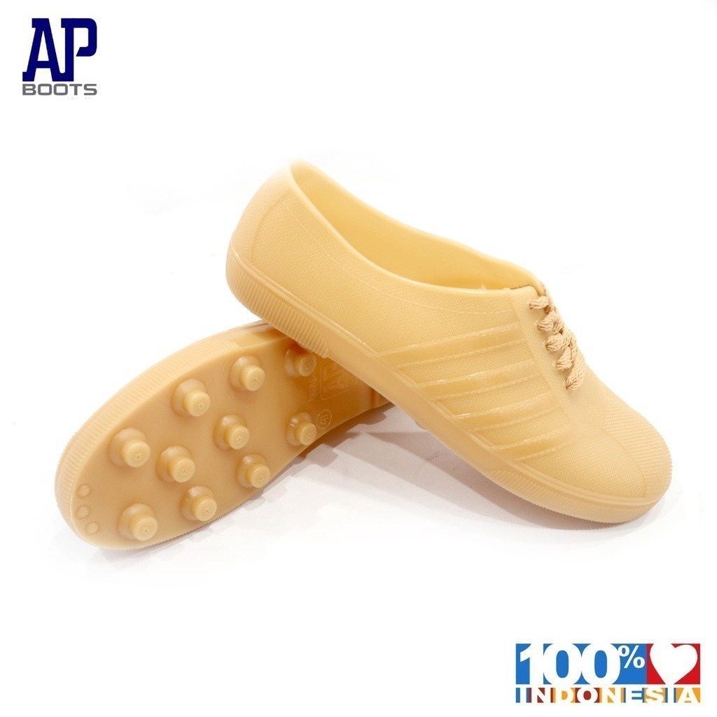 SEPATU KARET AP 963 CREAM 37-43 - SEPATU KARET BOLA PUTIH - AP BOOT spatu pule sepatu safety sepatu 