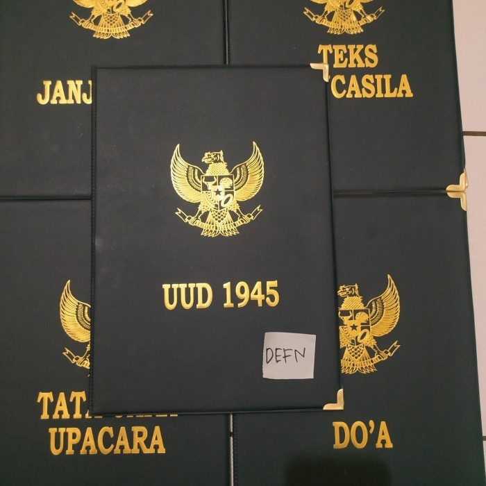 

5 Map Upacara Bendera Bahan kulit sintetis untu SD SMP SMA - Hitam