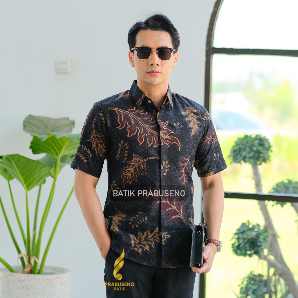 JUANDA BATIK PRABUSENO  Kemeja Pria Lengan Pendek Slimfit Katun Premium Lapis Furing Erro Kantor  Fo