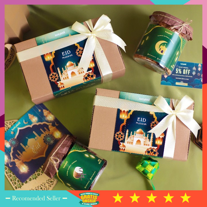 

Kado Pacar Istri Suami Murah Viral Unik Kekinian Bagus lebaran Natal / Hampers Lebaran Idul Fitri / Parcel Lebaran (Ramadhan) / Eid Hampers - Cookies 2 Jar + FREE KARTU + PITA + VOUCHER + BUBBLE WRAP | LUCKYBITE