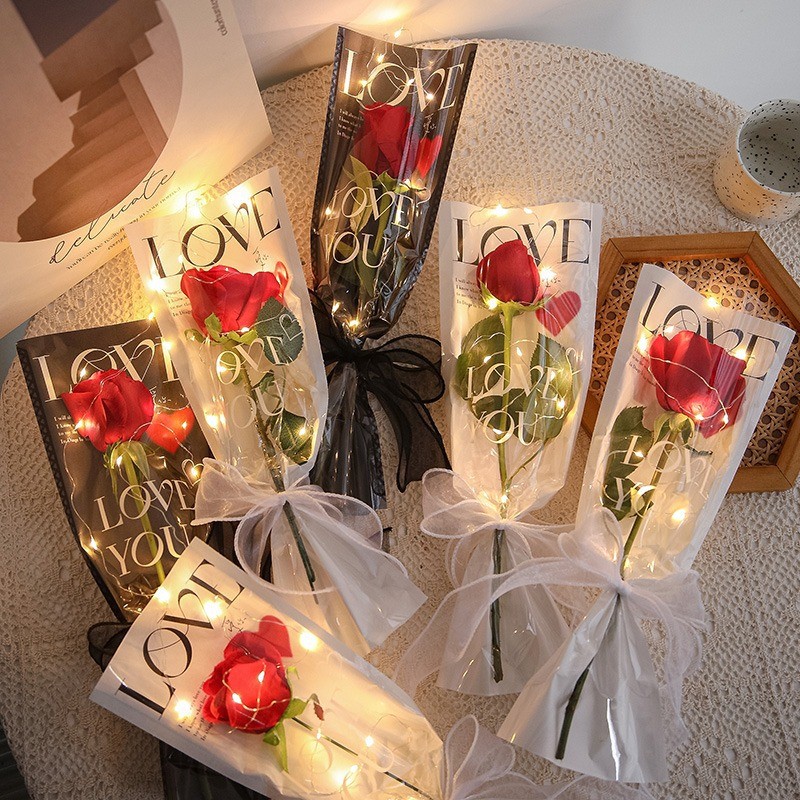 

1 PACK 20 LEMBAR PLASTIK SINGLE FLOWER TULISAN LOVE PRINTED KOREAN STYLE PLASTIK BUNGA TANGKAIAN SATUAN SINGLE STALK ROSE MIKA BUNGA ECER PLASTIC BAG