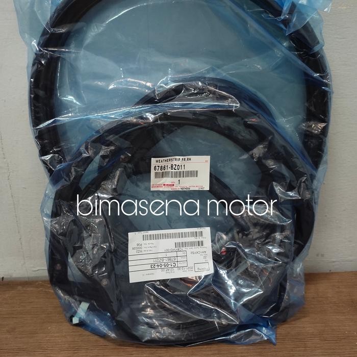 karet pintu depan kanan avanza best