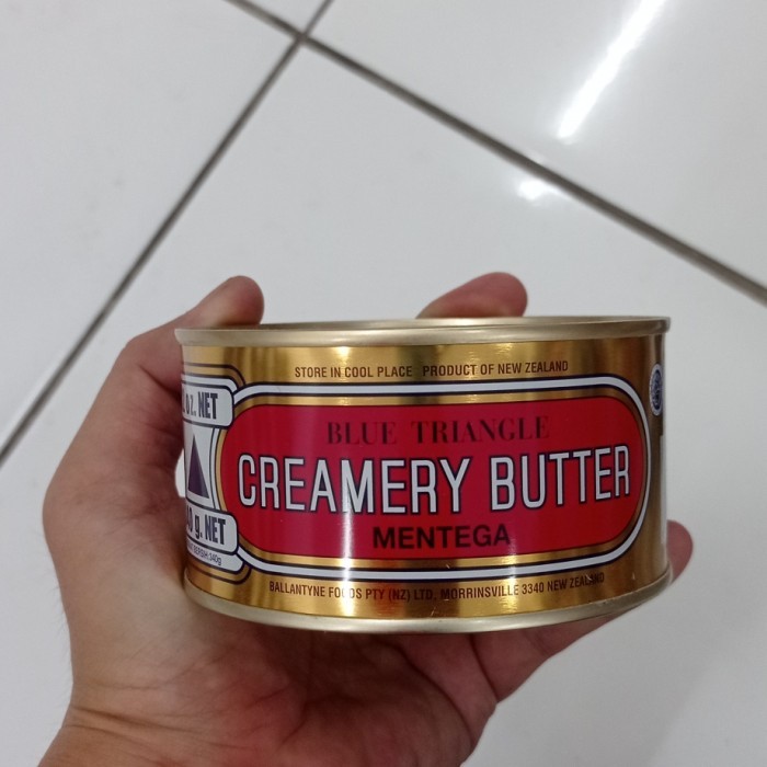 

CREAMERY Butter Triangle kaleng 340 g