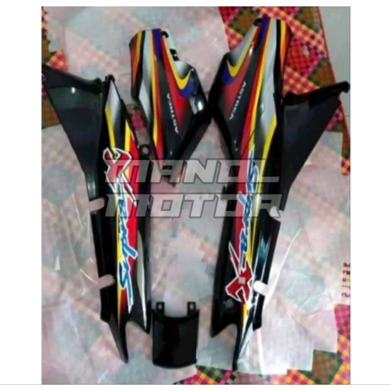 body Supra x lama dek body belakang Supra x lama strip 2004 silver hitam