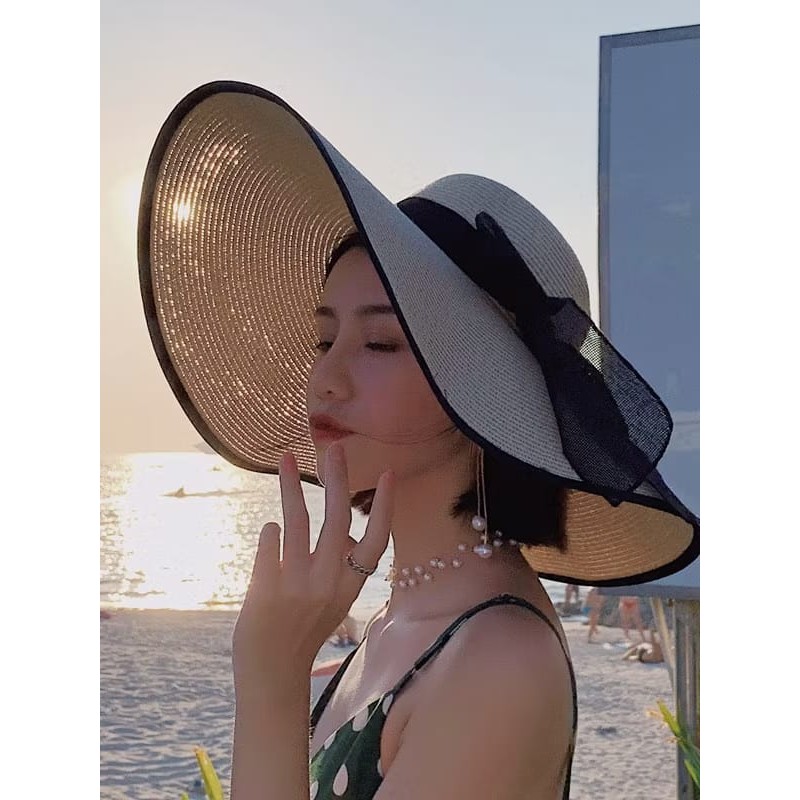 Topi Pantai Wanita Pelindung UV / Topi Bisa diLipat Tebel Dan Lebar Bahan Jerami Premium / Topi Pant