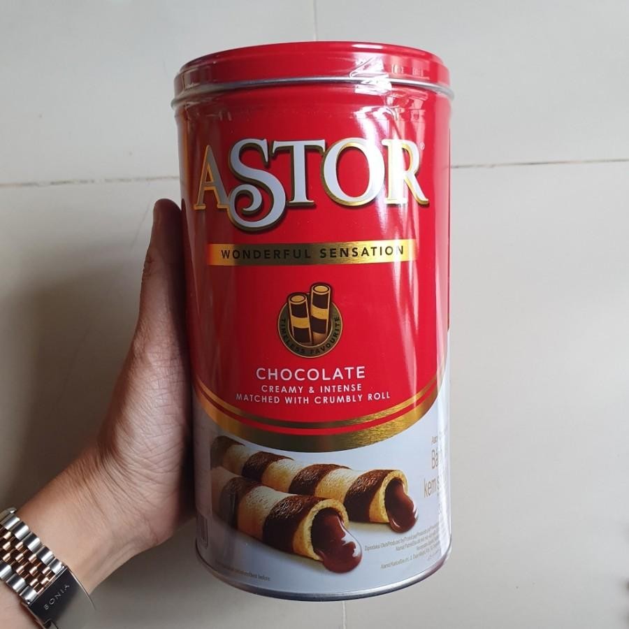 

Astor Double Chocolate Wafer Roll Kaleng 330gr