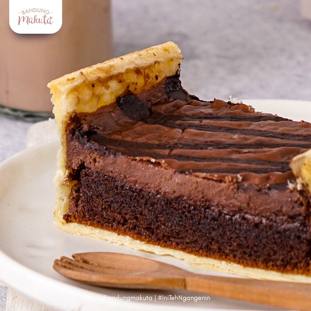 Bandung Makuta Chocolate Puff Pastry 9x22 Cm