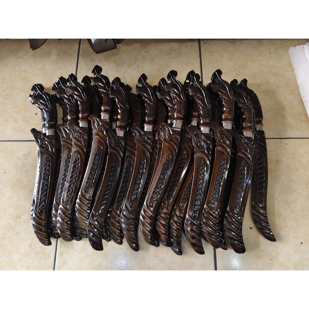 Pisau Dapur Multifungsi Naga Ukir Baja 3mm