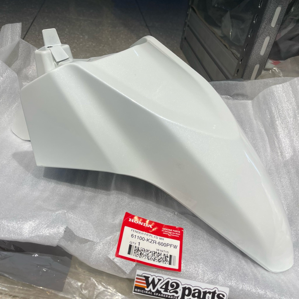 SPAKBOR SLEBOR DEPAN VARIO 125 FI OLD LAMA BOHLAM KZR PUTIH REJECT ORIGINAL AHM 61100 KZR 600PFW