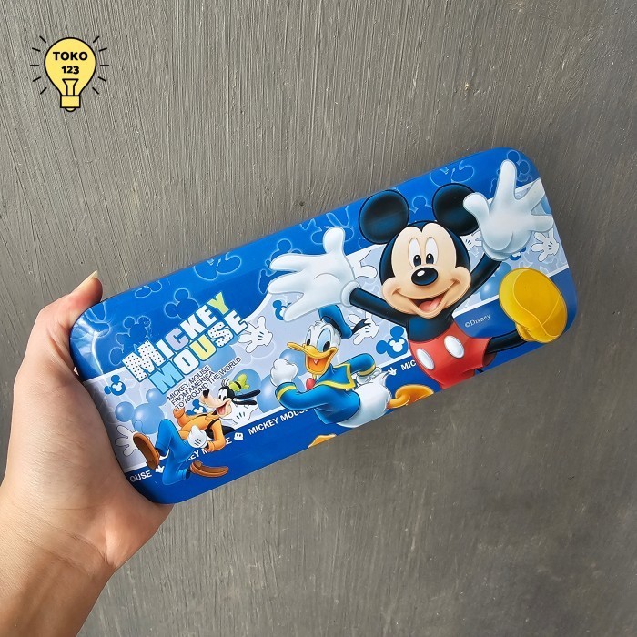 

Kotak Tempat Pensil 2 Tingkat Kaleng Besi Kali Perkalian Anak Sekolah SD Biru Mickey Mouse Kartun Murah