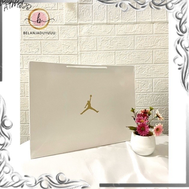 

Paper Bag Jordan ( Ready Stock Jakarta )