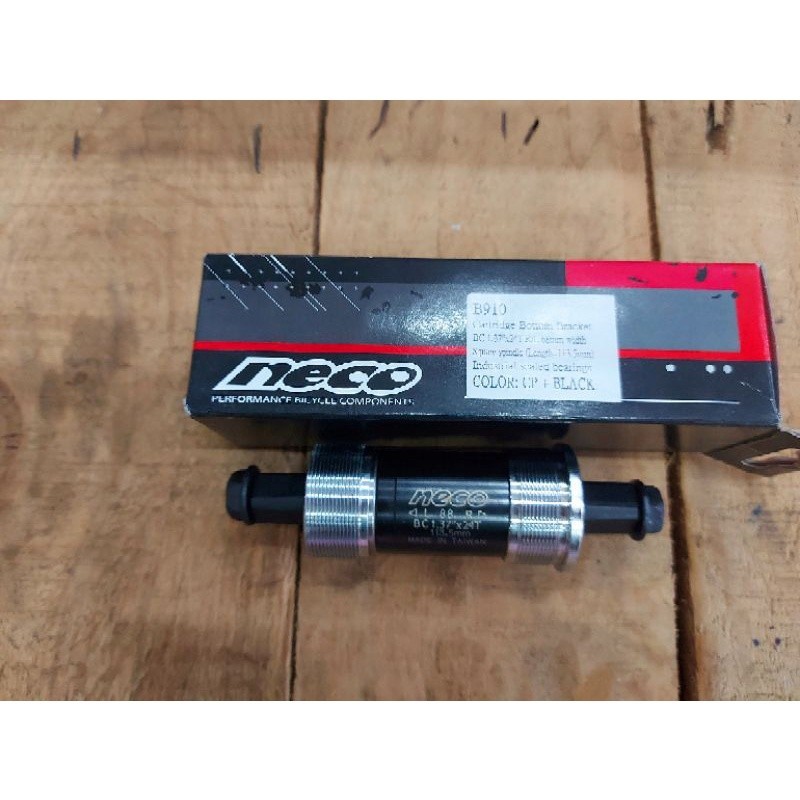 BB / AS TENGAH SEPEDA OPERAN NECO 113.5 CM