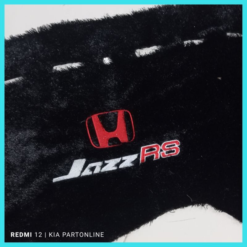 Cover alas dashboard honda jazz / jazz rs generasi 3 GK5 bulu bordir Free Tempat Tisu