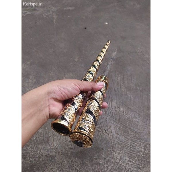 

tongkat komando sepuh silih asih lengkap dgn cacing kanil berpamor bkn murah antik