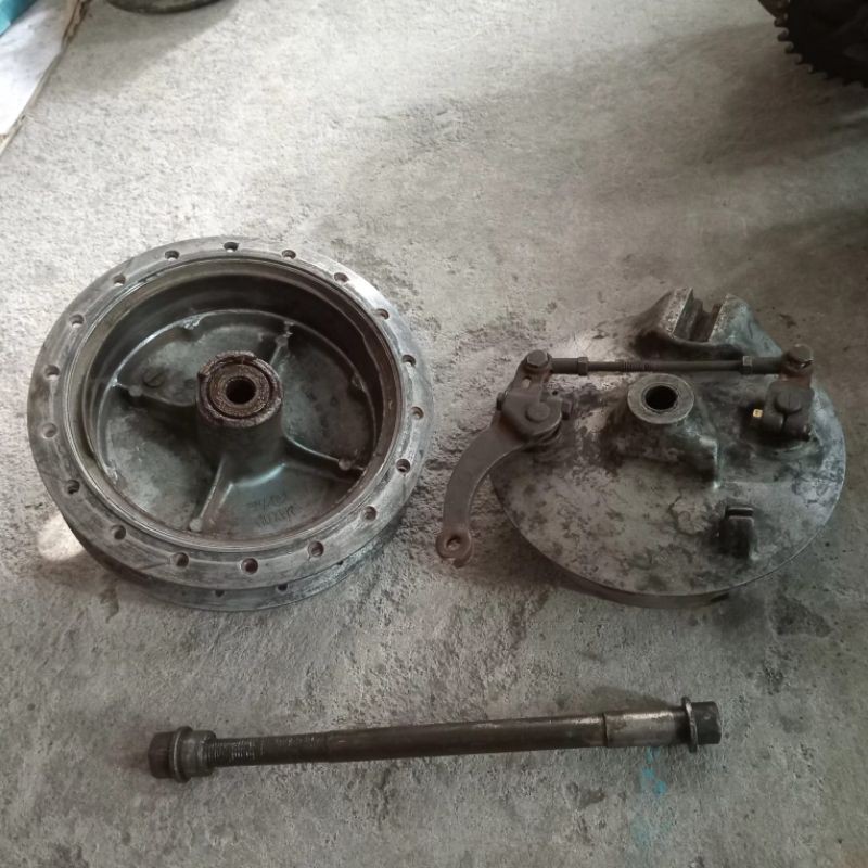 tromol depan GT 250 twin panel front hub as roda double stick dobel stik cocok buat custom klasik er