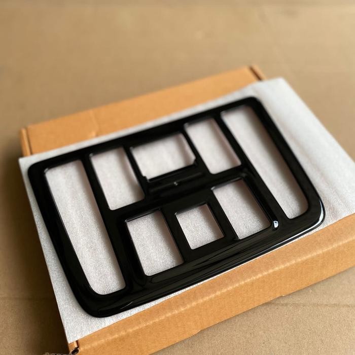 Panel Lampu Roof Black Piano Toyota Voxy 90 2022