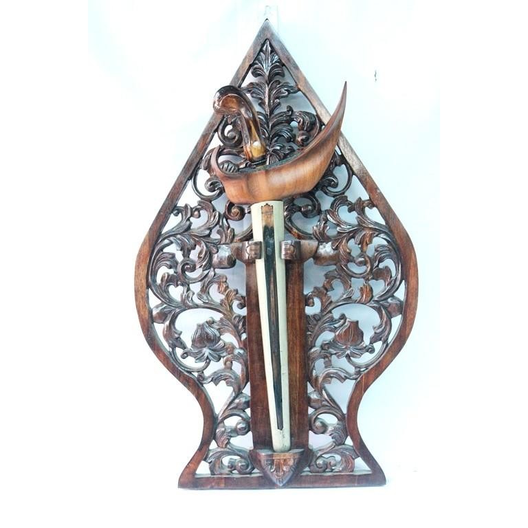 Blawong Pusaka Isi 1 Kayu Jati Ukiran Gunungan Wayang Klasik Kayu Jati