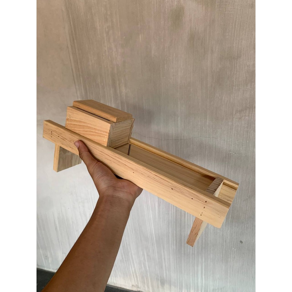 Parutan Murah/Parutan Kentang/Parutan Keripik Singkong/Pasah Bawang/ Kayu Pengiris Bawang Merah Paru