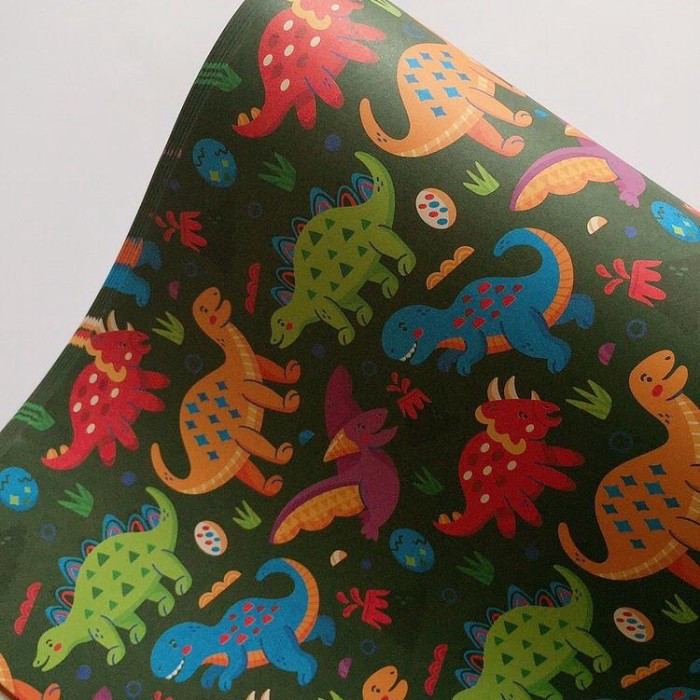 

Kertas Kado Dinosaurus Hitam