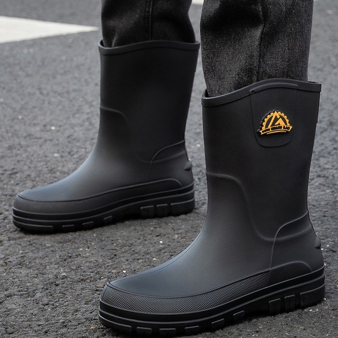 Versi Korea Tabung Tengah Elastisitas Tinggi Tahan Air Sepatu Boots Pria Import Premium Bots Premium