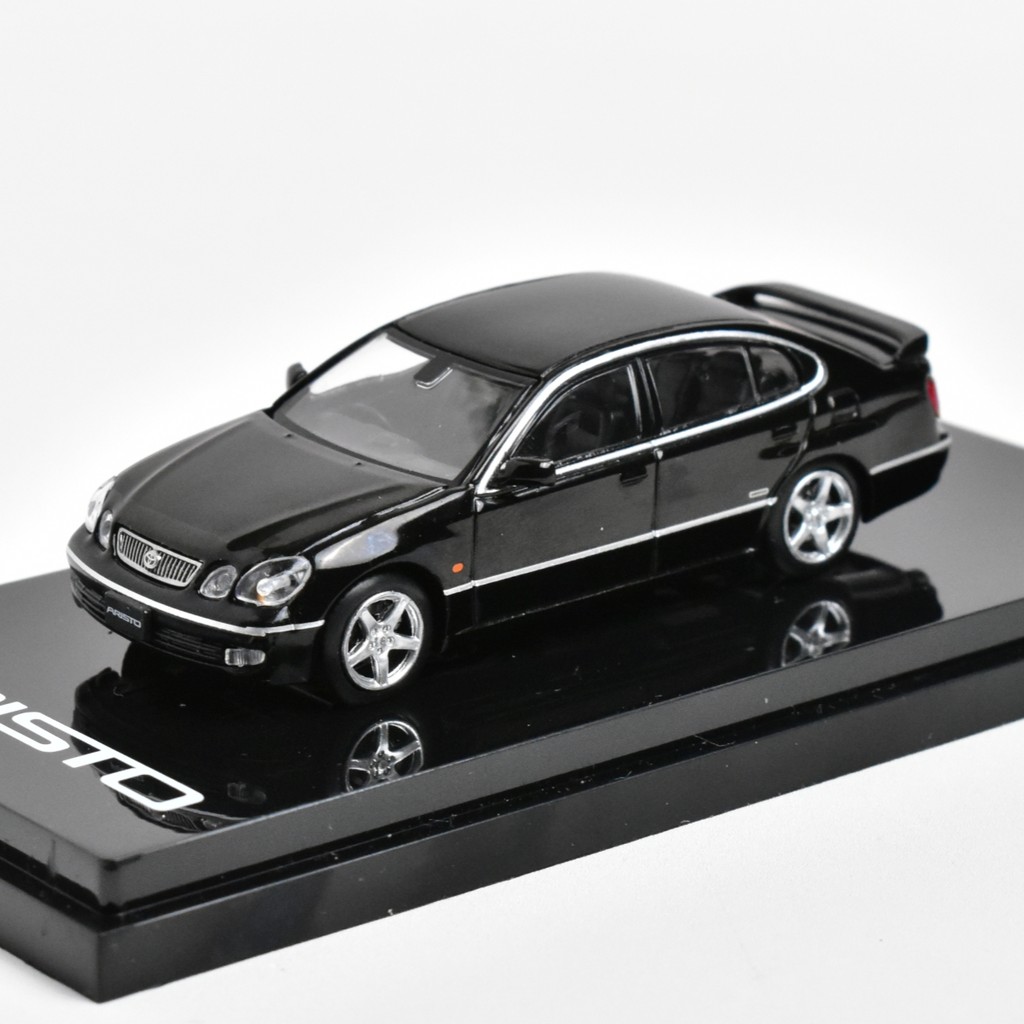 Hobby Japan 1:64 V300 Diecast Model Car