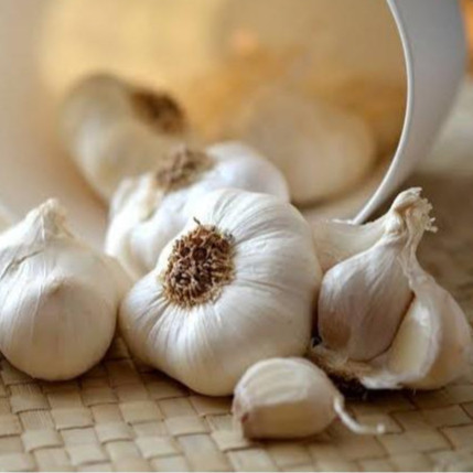 

New Bawang Putih Segar 250 gram - Fresh Garlic 250 gramPremium