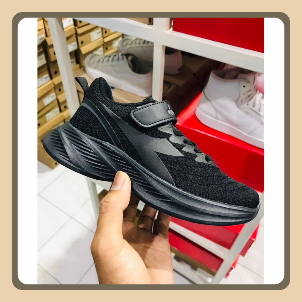 BIG SALE SEPATU DIADORA/A/SKEC DLL ORIGINAL ANAK/KIDS/FULL BLACK/HITAM/SEKOLAH/RUNNING/LARI/SNEAKERS