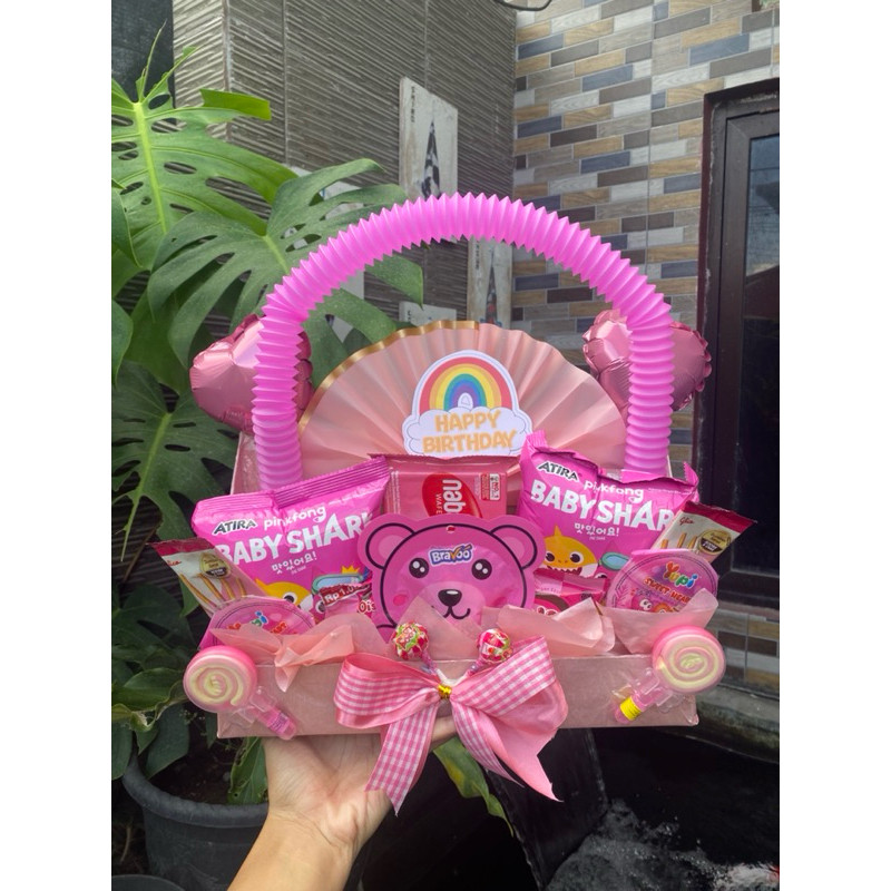 

Snack buket hampers mini birthday gift rainbow kelap kelip READY INSTAN