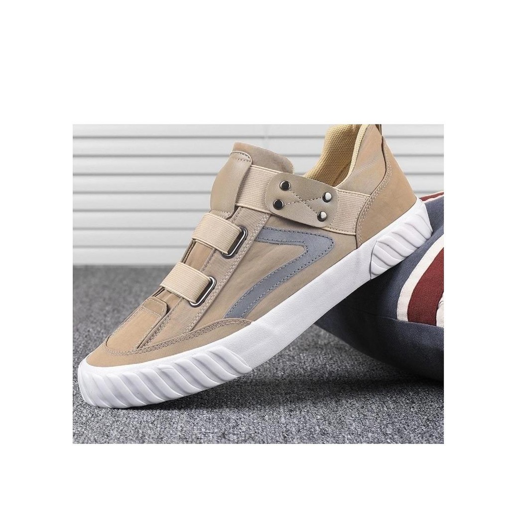 Sepatu Pantofel Kets Kanvas Pria model klasik - Import