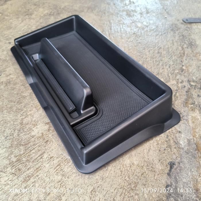 console dashbord suzuki jimny 2019 tatakan hp new jimny JB PART BARU