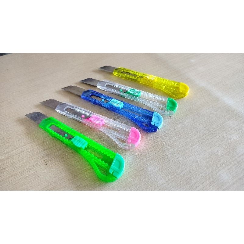 

(LUSIN) Pisau Kater / Cutter Transparan Yamata/Philos (MIN. ORDER 6 LUSIN)