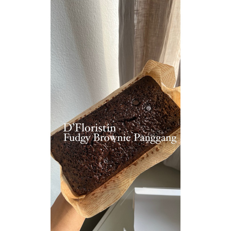

FUDGY BROWNIE PANGGANG 20x10CM