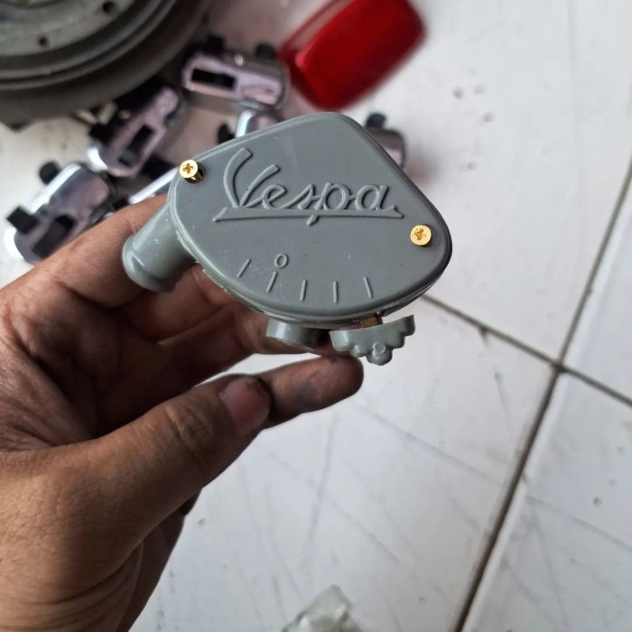 Saklar gantung Vespa 125 VM1 31146-/​VM2/​VN/​150 VL1 ori nos