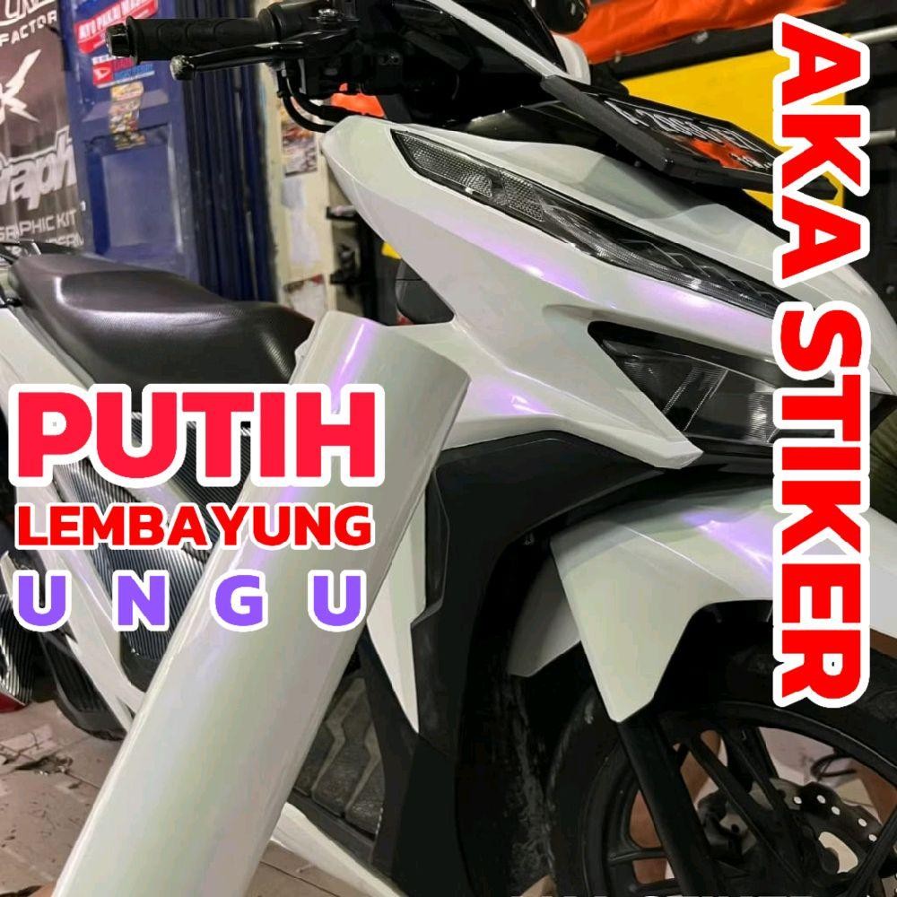 SKOTLET STIKER PUTIH LEMBAYUNG UNGU