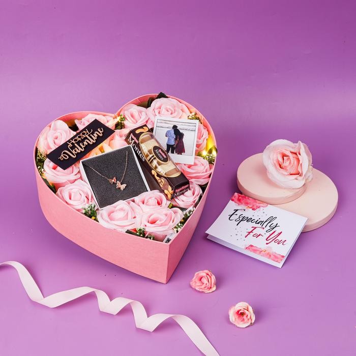 

Vanilla.storee Hampers Ultah Kado Valentine Hadiah Romantis Anniversary - Gift - Lengkap-Kalung, Happy Valentine