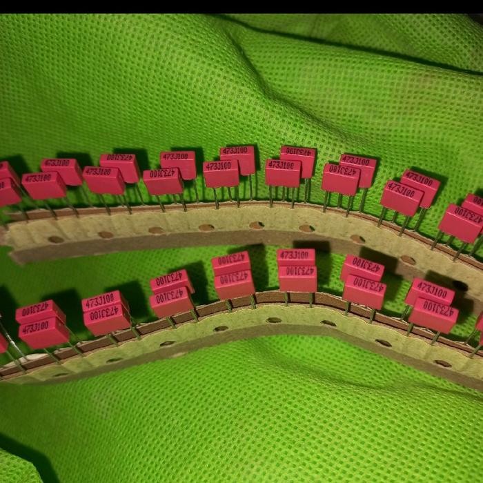 kapasitor mkm merah 47n 473 original 47nf ori mkp capasitor milar 473j100 roll kertas renteng rencen