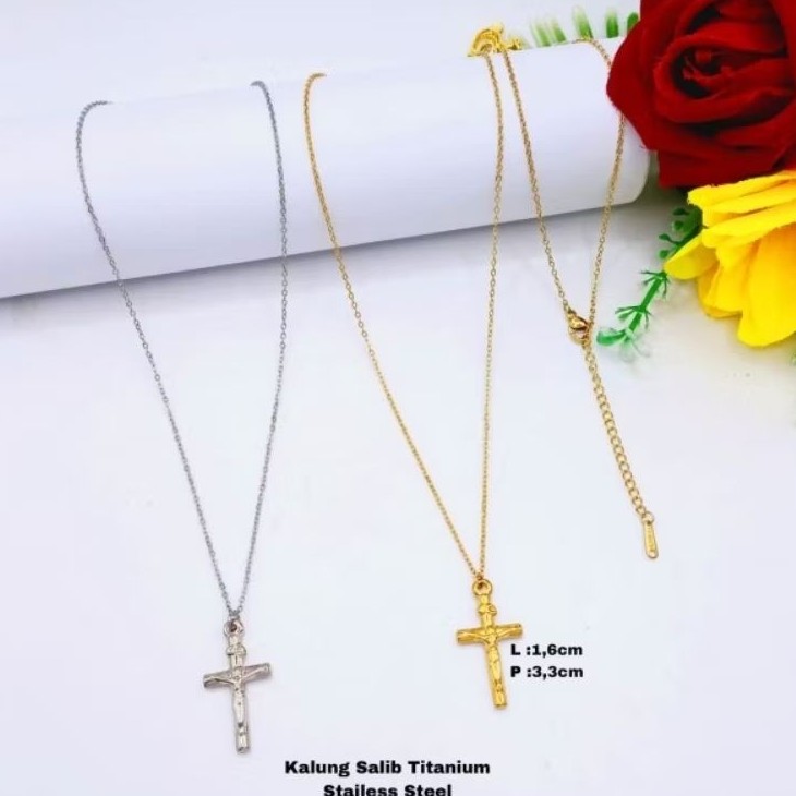 kalung rantai salib titanium fashion wanita